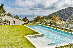 Exclusive house with panoramic views of the sea and the Garraf National Park