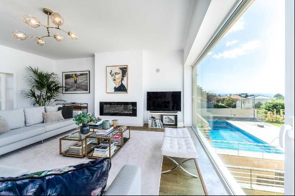 4 Bedroom Triplex, Cascais