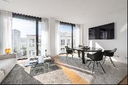 High-quality living: Exclusively furnished 2.5 to 3 room apartment with unique flair