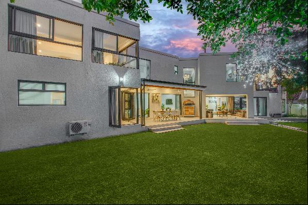 Modern 5 Bedroom Family Home is Perfectly Positioned within Fourways Gardens