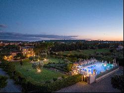 Stately farmhouse with infinity pool and garden in Santa Maria del Camí