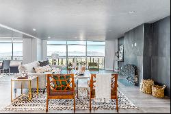 Sophisticated and Newly Renovated High Rise Penthouse in Canyon Crest