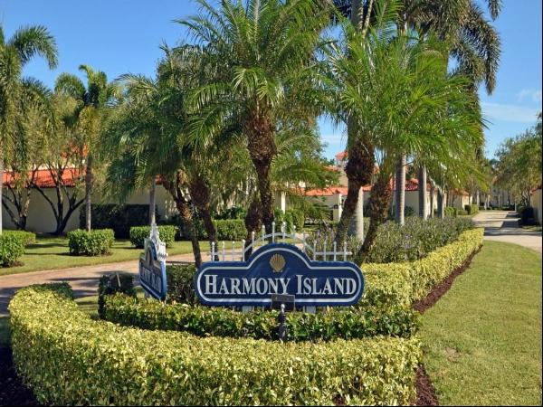 5020 Harmony Circle Unit 101, Vero Beach FL 32967