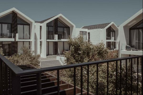 City living in the Winelands &#8211; Polo Pad in Val de Vie Polo Village Apartments Phase 2