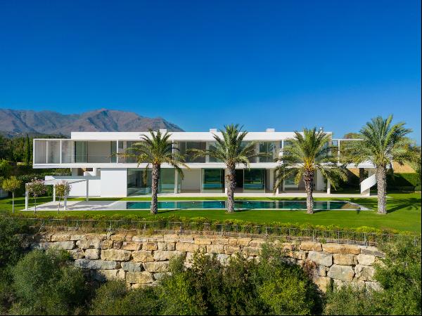 New 5 bedroom villa in minimalist design in Finca Cortesin