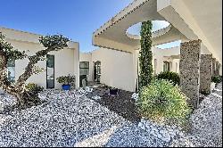AGDE - 230 m² architect-designed villa with swimming pool