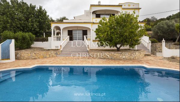 4-Bedroom Villa with swimming pool, for sale in Boliqueime, Loul, Algarve