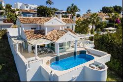 Luxury villa with panoramic sea views in the heart of Nueva Anda, Marbella 29660