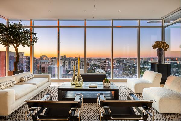 Contemporary Luxury High Rise in the Dallas Arts District