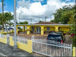 901 E 32nd St, Hialeah, FL