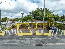 901 E 32nd St, Hialeah, FL