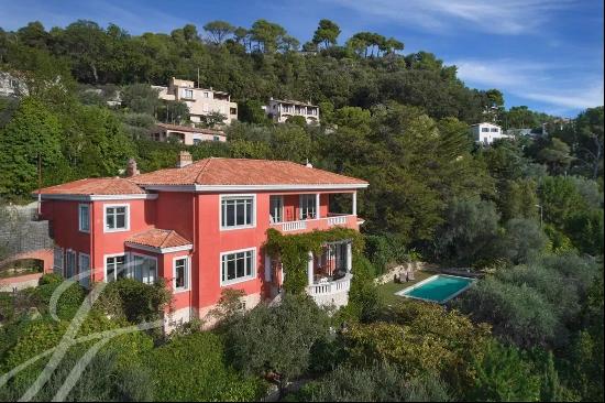 Grasse - Elegant villa with breathtaking sea views