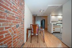 301 Race Street Unit 501, Philadelphia PA 19106