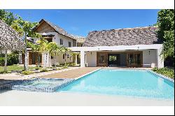 Cap Cana - Tropical 4 BR Villa with Golf Views