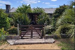 Fully-equipped 16-hectare farm in the Maldonado Hills.