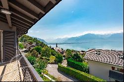 Detached villa with spectacular lake view