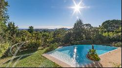 MOUGINS NEAR VILLAGE RARE VILLA SEA VIEW