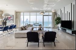 Luxury apartment in Dubai Harbour
