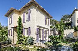 Sole agent ! Le Cannet - close to shops - Belle Epoque style villa.