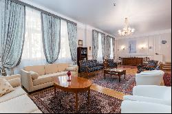 Luxury apartment in the Quiet Centre of Riga