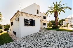 Detached house, 7 bedrooms, for Sale