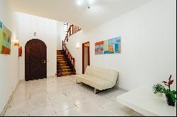 Detached house, 7 bedrooms, for Sale