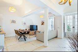 House, 6 bedrooms, for Sale