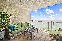 Beautifully Presented Gulf-Front Condo With Generous Balcony And Amenities