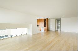 Flat, 3 bedrooms, for Rent