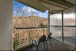 See Telluride's Breathtaking Alpenglow From This Luxurious Corner Suite 