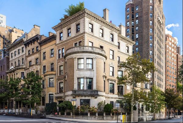 Presenting an extraordinary masterwork in the Beaux-Arts style, 25 Riverside Drive is an o