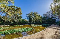 Apartment in a classic building with stunning views of Parc del Turo