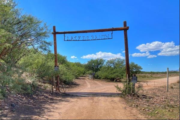 The Lazy DS Ranch Road N, Huachuca City, AZ 85616