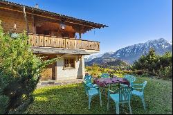 Rare object: a family chalet at the foot of the gondola lift