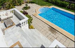 British style villa for sale with swimming pool and garden in Ciudad Jardín