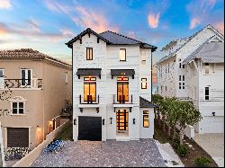 Newly Built Beach House With Game Room And Gulf-Front Pool