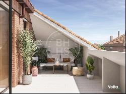 110 sqm attic with pool, views and terrace for sale in Arturo So, Madrid 28027