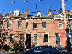 790 S Front Street, Philadelphia PA 19147