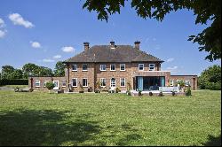 Gazeley Stud, Gazeley, Newmarket, Suffolk, CB8 8RA