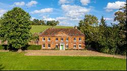 Lynch House, The Lynch, Kensworth, Bedfordshire, LU6 3QZ