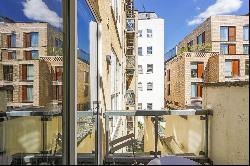 Bartholomew Close, London, EC1A 7HN