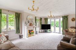 Grange Gardens, Newbury, Berkshire, RG14 6RP