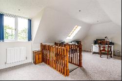 Grange Gardens, Newbury, Berkshire, RG14 6RP