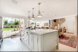 Beechwood Drive, Marlow, Buckinghamshire, SL7 2DJ