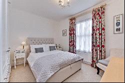 Weston Park, Thames Ditton, Surrey, KT7 0HL