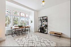 The Avenue, London, W13 8JT