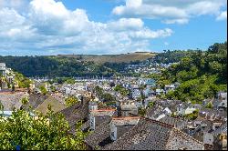 Lower Fairview Road, Dartmouth, Devon, TQ6 9EE