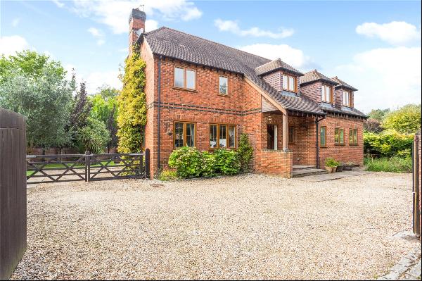 Spring Lane, Sonning, Reading, Oxfordshire, RG4 6TZ