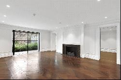 Knightsbridge Gate, Apartment 3, 1 William Street, London, SW1X 9HL