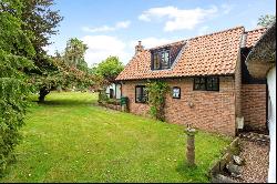 The Thatch, Waithe Lane, Brigsley, Grimsby, DN37 0RJ